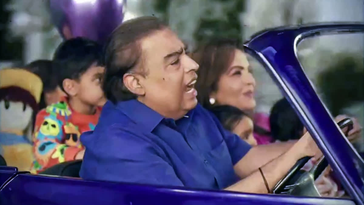 A special video of Mukesh Ambani and family during sangeet ceremony of their son Anant.