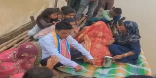 Unique Barat: Bride Farewell on Boat in Maharaj Ganj of UP