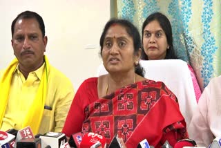 Minister Savitha Fire on Previous YCP Government