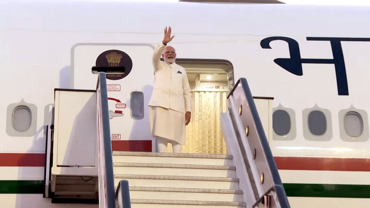 पांच देशों के विदेशी दौरे के बाद प्रधानमंत्री मोदी भारत लौटे, यात्रा को  बताया सार्थक