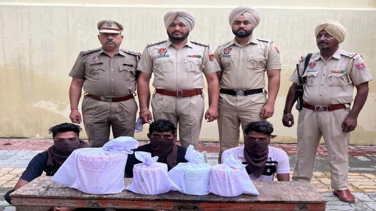 12 kg heroin seized in Amritsar and 3 smugglers arrested