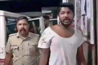 PATHANAMTHITTA THIRUVALLA FIGHT  GENITAL BITTEN OFF THIRUVALLA BAR  ജനനേന്ദ്രിയം കടിച്ചുപറിച്ചു അടിപിടി  തിരുവല്ല യുവാക്കള്‍ സംഘര്‍ഷം