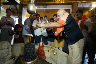 Manish Sisodia at Delhi's Hanuman Temple