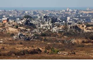 Israeli air strikes hit a school in Gaza