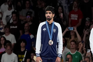 A day after Indian wrestler Aman Sehrawat defeated Puerto Rico's Darian Cruz 13-5 in the 57kg Freestyle wrestling event at the Paris Olympics, Prime Minister Narendra Modi called him to congratulate him on his memorable victory. On the call, the Indian grappler promised Modi that he will win the gold medal for the country.