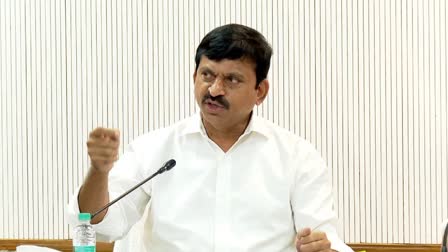 Minister Ponguleti slams KCR