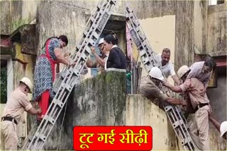 Staircase of dilapidated residential block of Bokaro broken