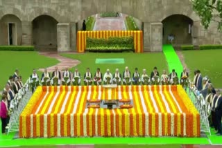 G20 leaders arrive at Rajghat to pay homage to Mahatma Gandhi