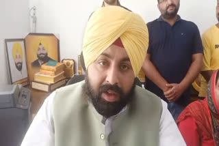 Education Minister Harjot Singh Bains heard the problems of the people