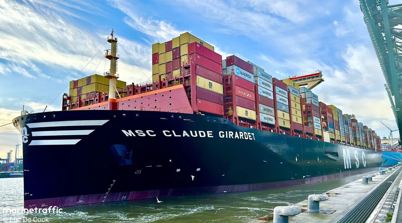 MSC Claude Girardet At Vizhinjam  VIZHINJAM PORT  എംഎസ് സി ക്ലാഡ് ഗിരാര്‍ഡോ  mother ship arriving to vizhinjam