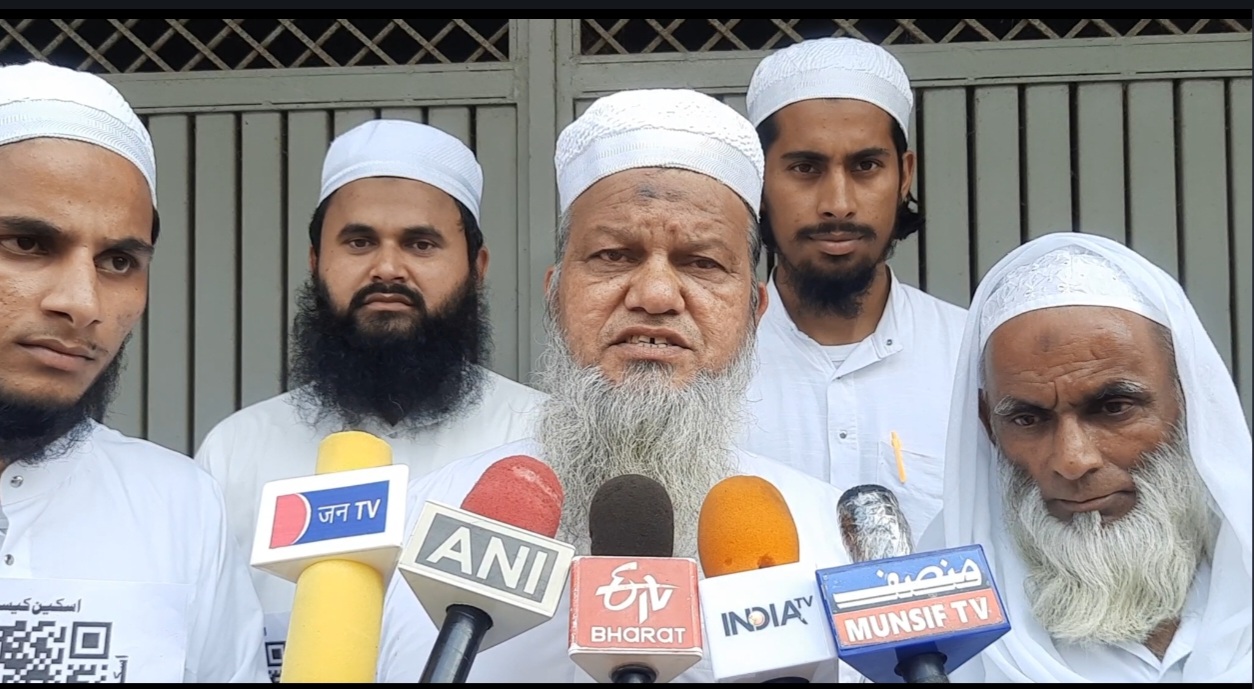 Waqf Amendment Bill 2024: QR codes pasted by Jamiat Ulema e Hind in Muzaffarnagar