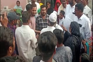 Protest_Against_YSRCP_Leaders_in_Hindupuram