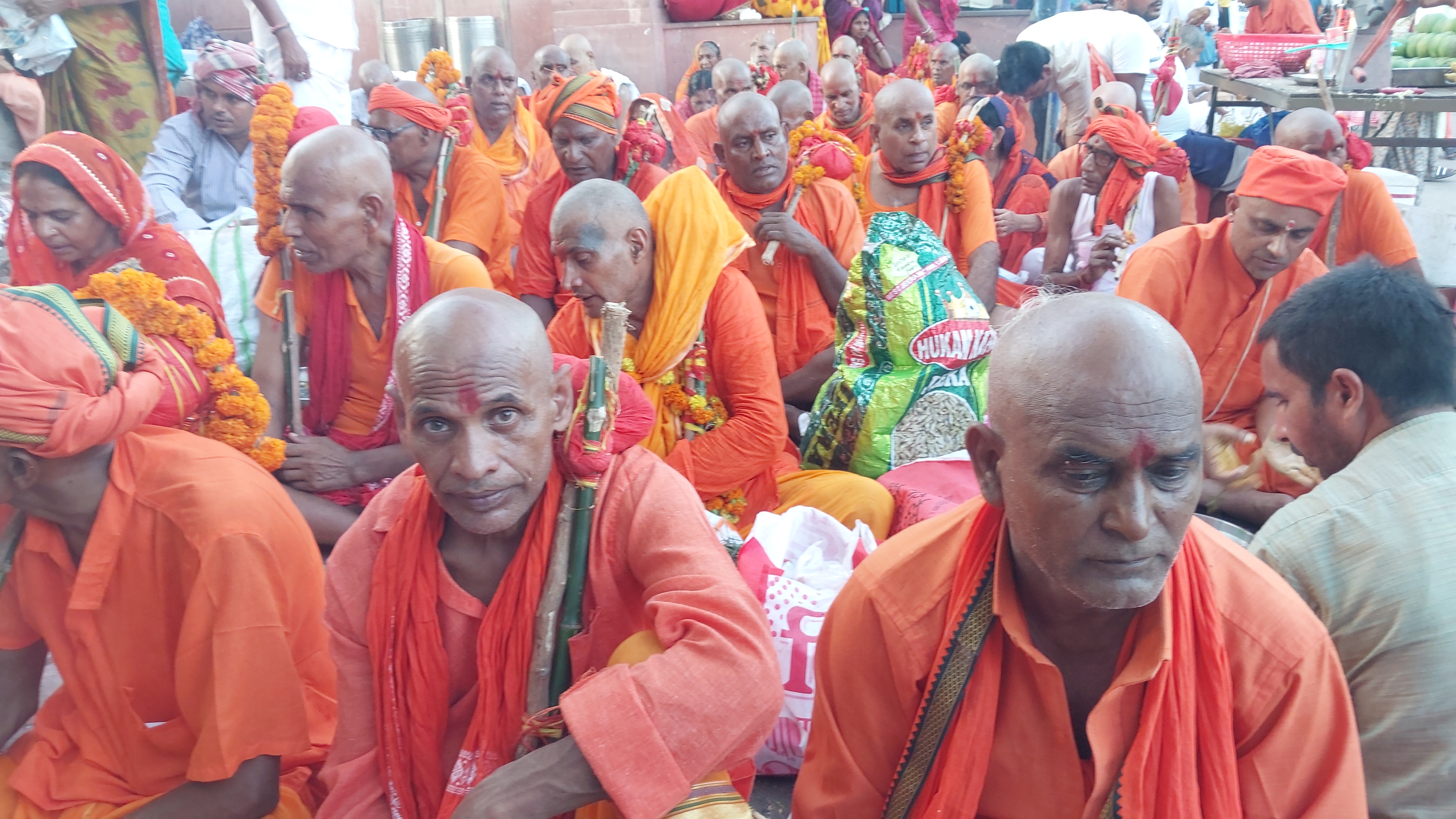 गया विष्णुपद मंदिर में जुटे पिंडदानी