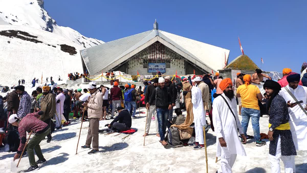 Sikh Devotees arrives at Hemkund Sahib after it reopens in Chamoli district