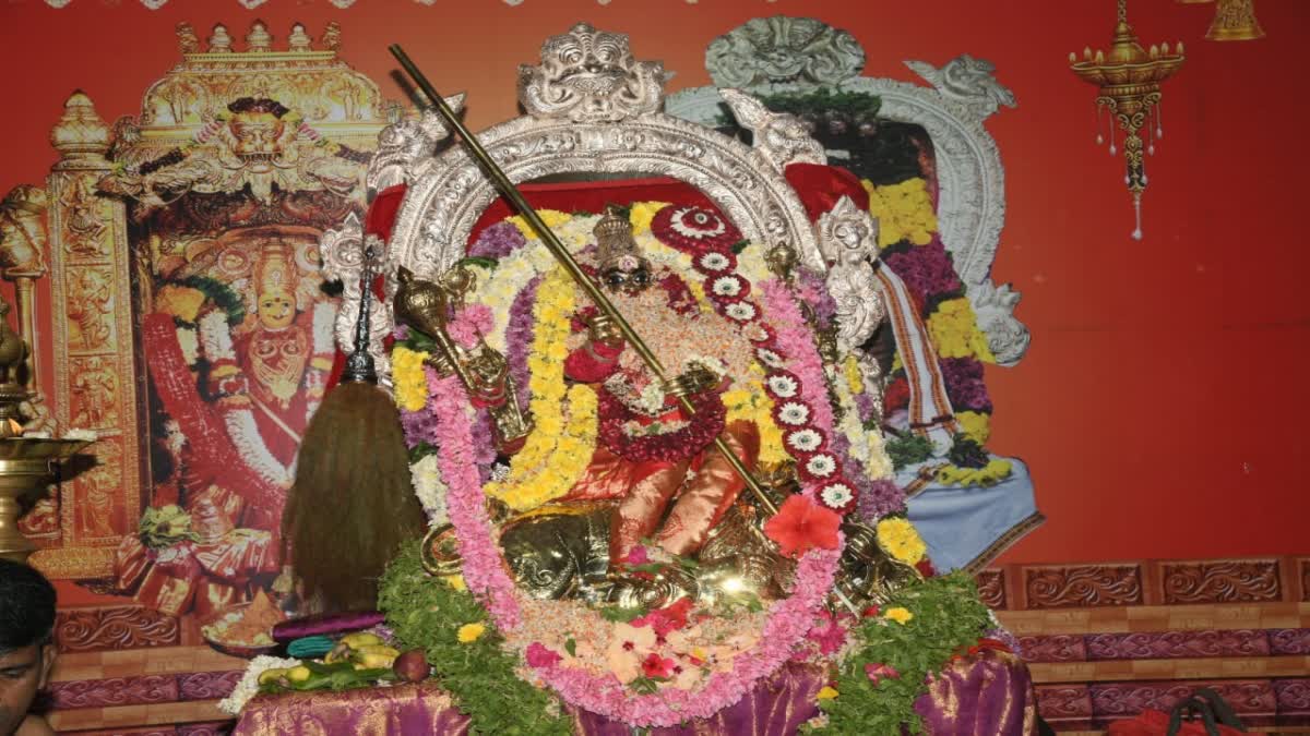 Mahishasura Mardini Avatharam Kanaka Durga