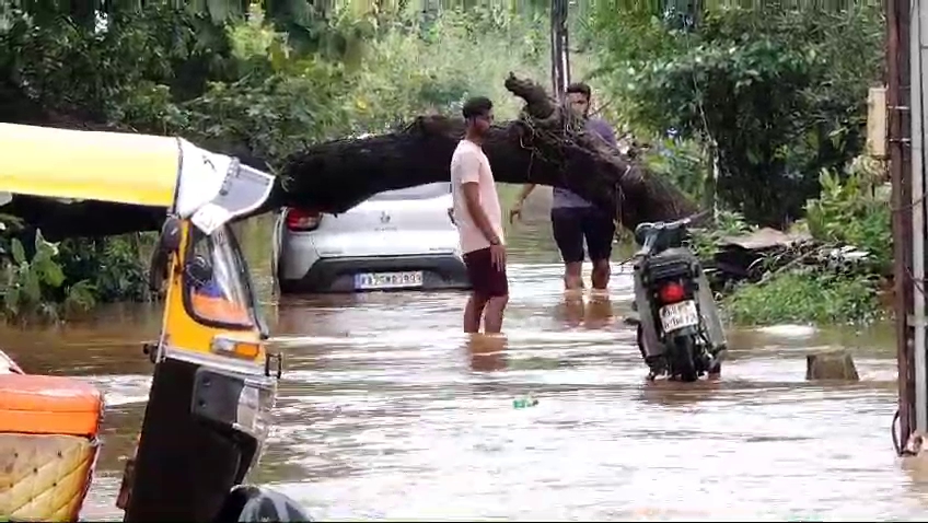 ದೃಶ್ಯ 1. ಧಾರವಾಡದಲ್ಲಿನ ಮಳೆಯ ಅವಾಂತರ.