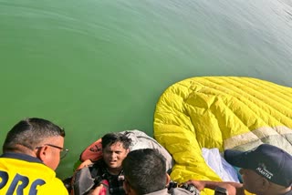 PARAGLIDER FELL IN TEHRI LAKE