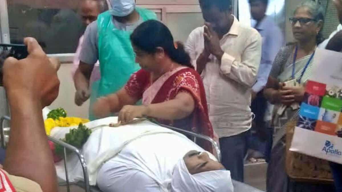TN Govt pays homage to Andhra Pradesh's organ donor Yuvarajulu Naidu