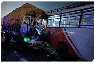 Road accident on Gorakhpur-Kushinagar highway