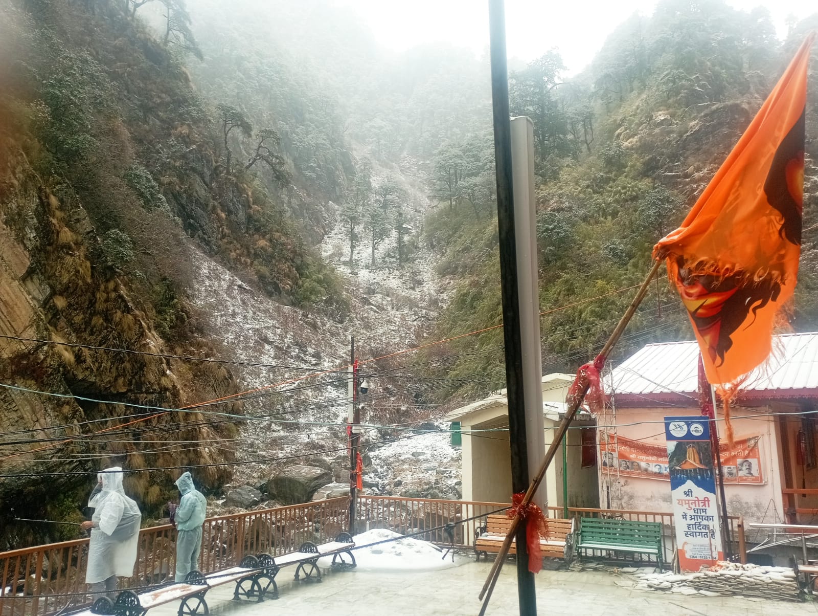 snowfall in yamunotri