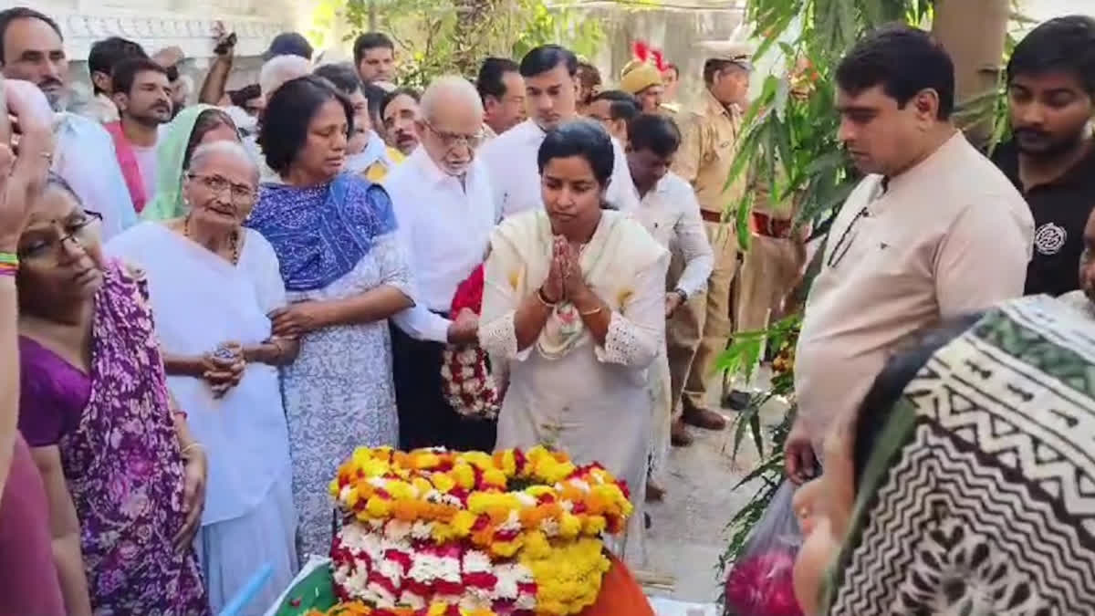 Madan Mohan Somtiya immersed in Panchtatva