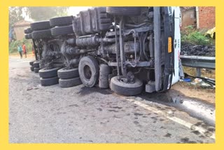 TRUCK ACCIDENT IN BAIKUNTHPUR