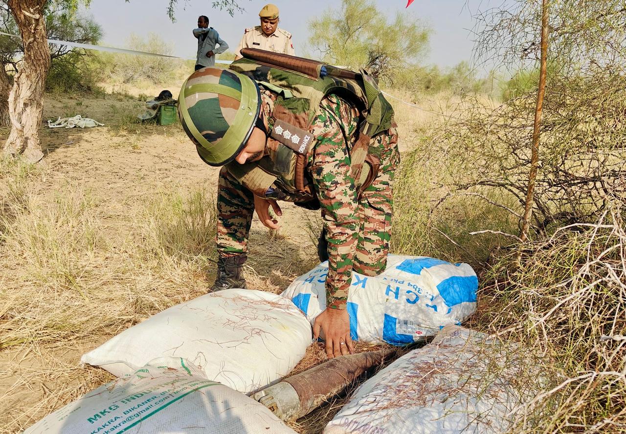 Indian Army defuses Bomb Found By Shepherd Near Indo-Pak Border In Jaisalmer