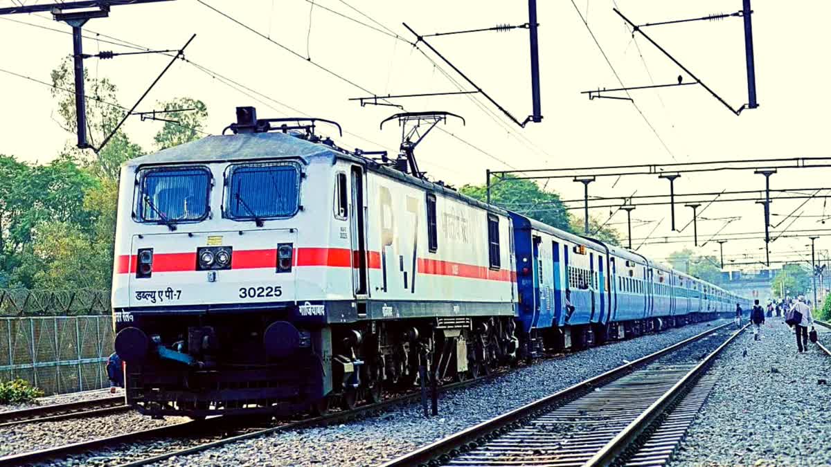 Some trains of Western Railway will be affected due to block between Maroli-Sachin yard in Valsad-Surat section.