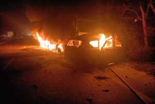 Eup accident  uthar pradesh Eight died in car fire  Eight died in car fire  up accident Eight died  truck and car accidant up  ഉത്തർപ്രദേശിൽ കാറിന് തീപിടിച്ചു  കാറിന് തീപിടിച്ച് എട്ട് പേർ മരിച്ചു  ഉത്തർപ്രദേശിൽ കാറിന് തീപിടിച്ച് എട്ട് മരിണം  ഉത്തർപ്രദേശിൽ കാറും ട്രക്കും കൂട്ടിയിടിച്ചു  ഉത്തർപ്രദേശിൽ അപകടം എട്ട് പേർ മരിച്ചു