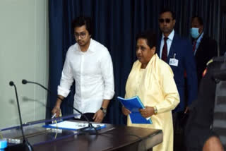 BSP chief Mayawati declares nephew Akash Anand as her successor