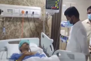 Telangana CM calls on KCR at hospital