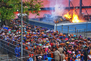 Darshan time extended at Sabarimala temple  Sabarimala temple  Darshan time  Darshan time at Sabarimala temple  ശബരിമല  ദർശനസമയം  ശബരിമലയിൽ ദർശനസമയം നീട്ടി  ദേവസ്വം ബോർഡ്  Travancore Devaswom Board  ദർശന സൗകര്യം ഒരുക്കി  Darshan facility is provided at Sabarimala