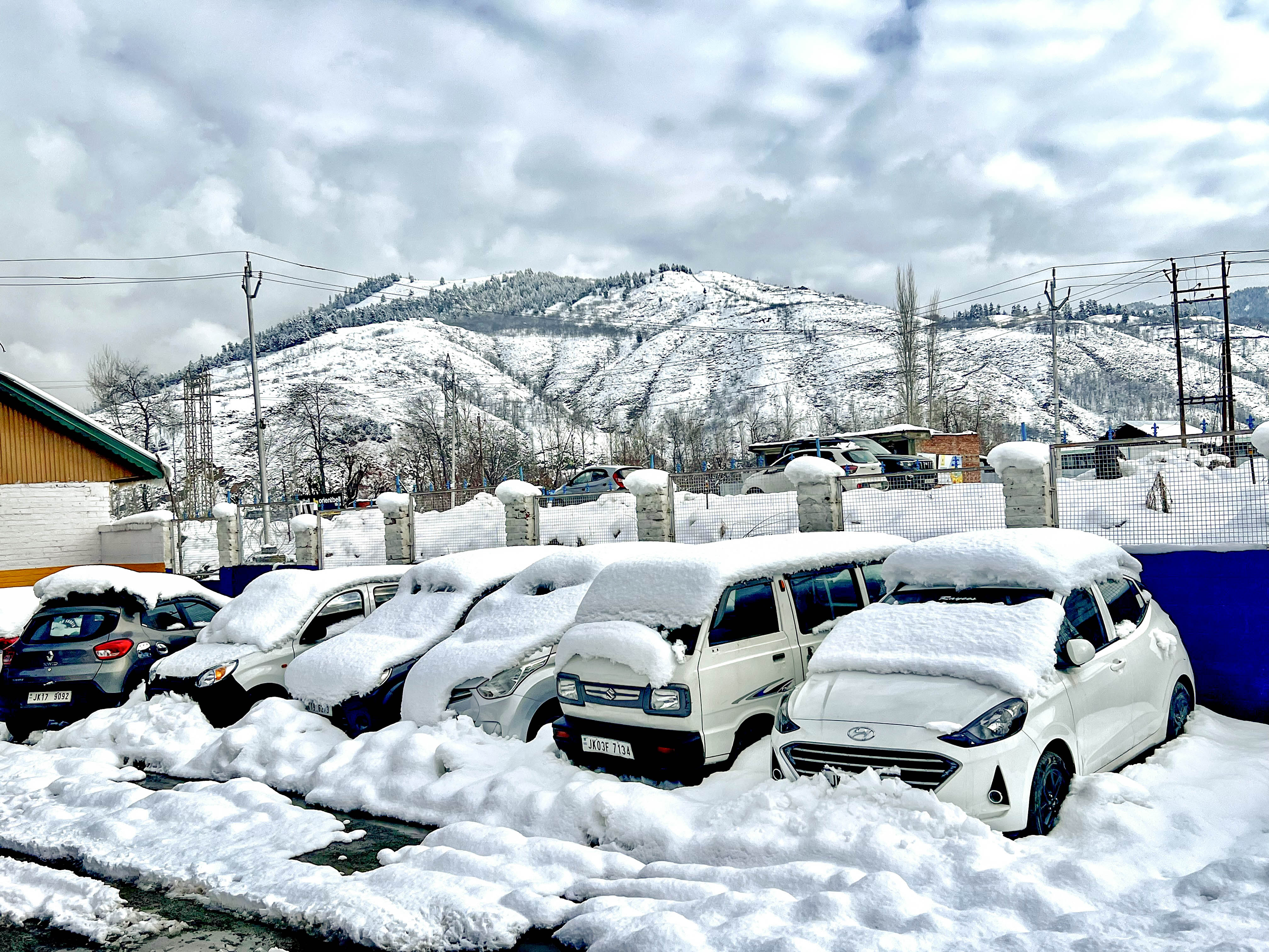 KASHMIR COLD  KASHMIR SNOWFALL  COLDEST NIGHT IN KASHMIR  കശ്മീര്‍