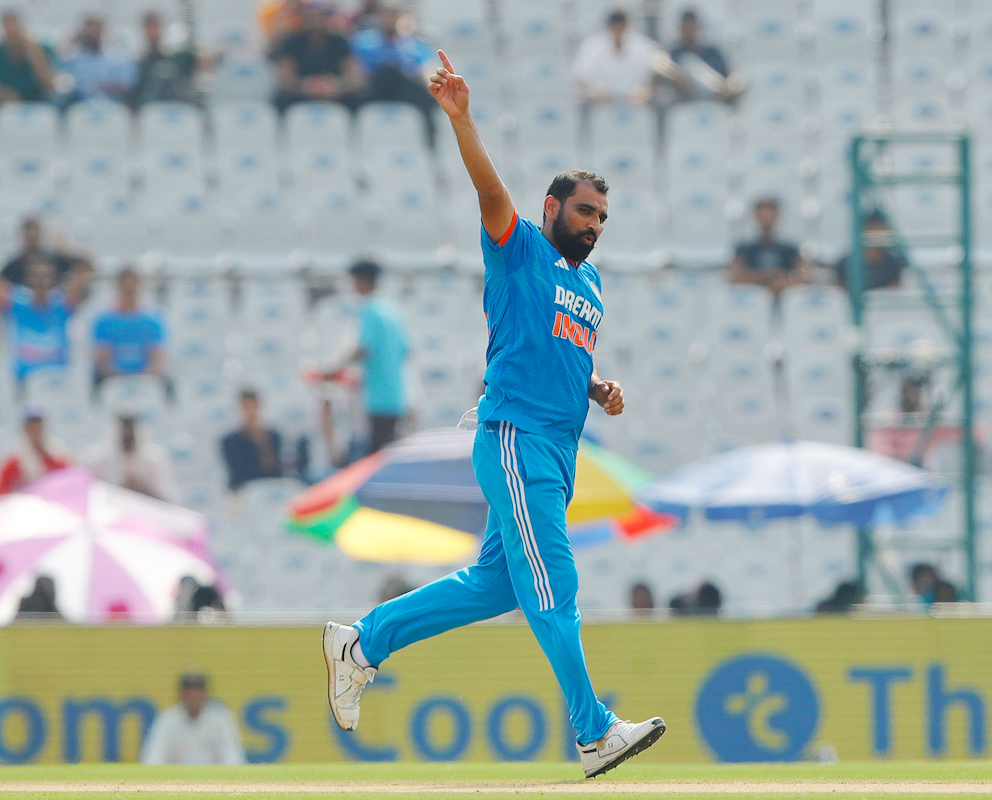 ANDY ROBERT  MOHAMMED SHAMI  WEST INDIES BOWLER  INDIA VS AUSTRALIA TEST SERIES