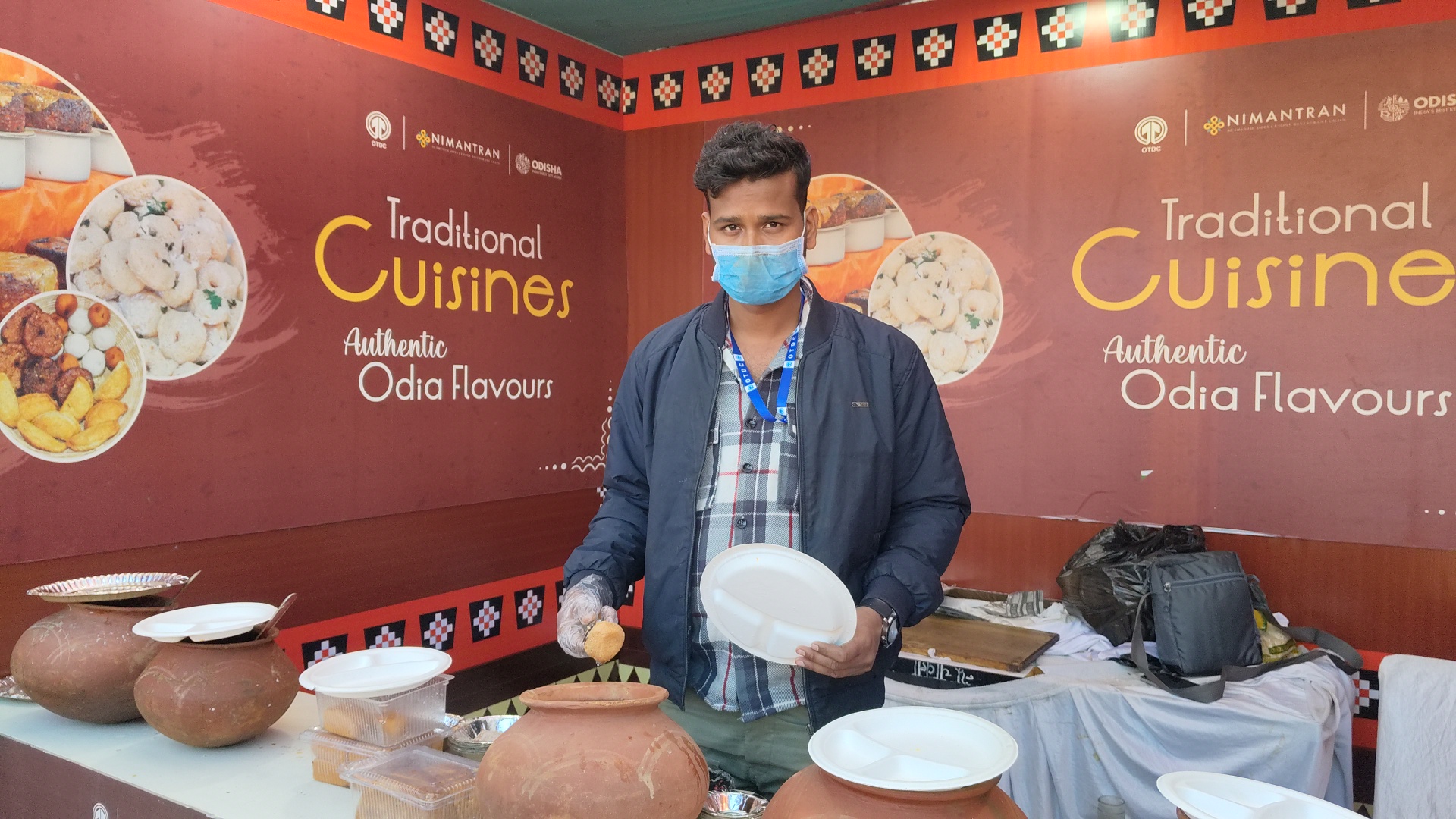 International Gita Mahotsav 2024 Odisha pavilion on Kurukshetra Brahmasarovar becomes center of attraction people are tasting Odisha dishes