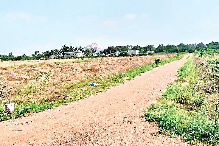 uravakonda beneficiaries waiting for house sites plots allocation