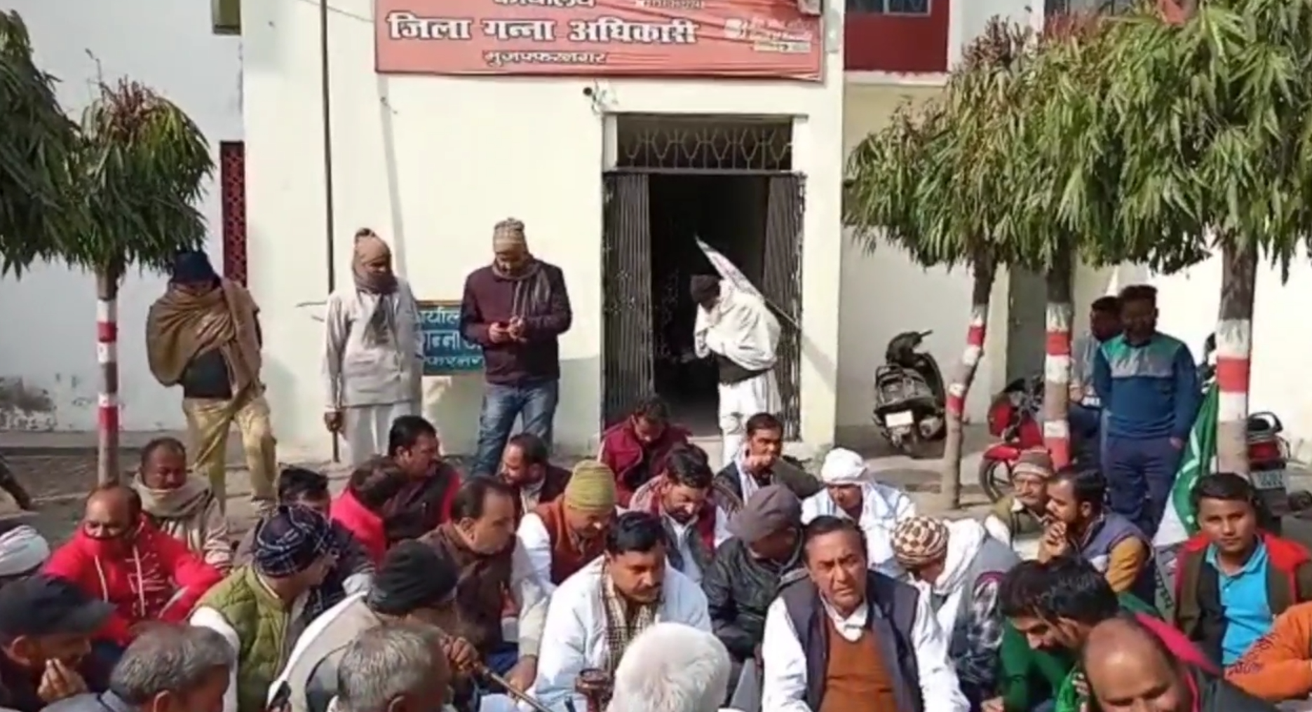 rashtriya lok dal protest in muzaffarnagar uttar pradesh