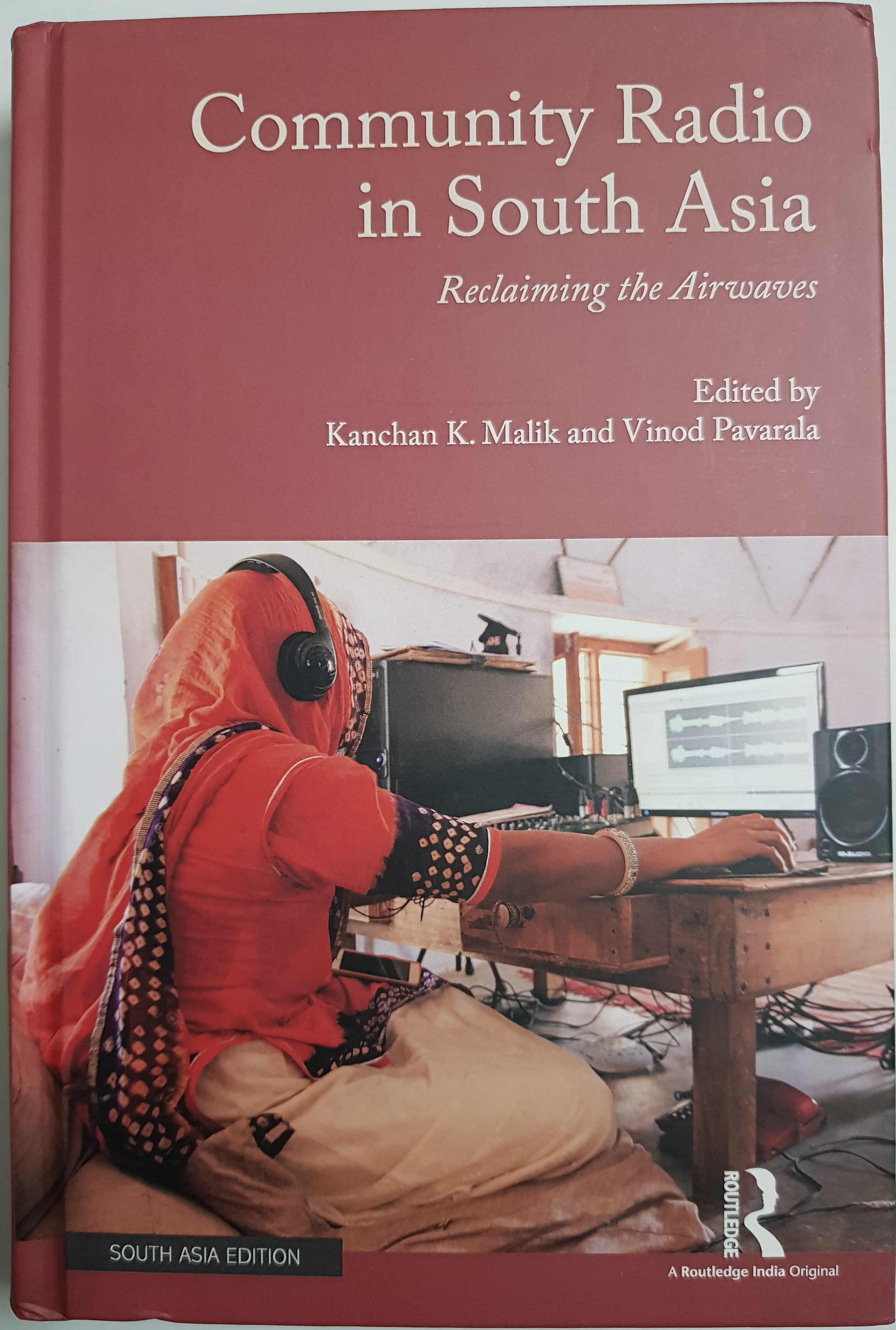 UoH Faculty Published a Book on Community Radio in South Asia