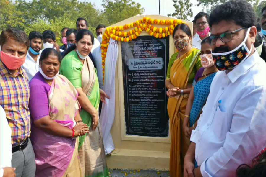 minister satyavathi rathod initiated development works in mulugu district