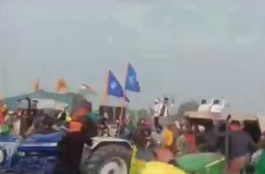 A group of agitating farmers enter Haryana via Rajasthan-Haryana border in Shahjahanpur