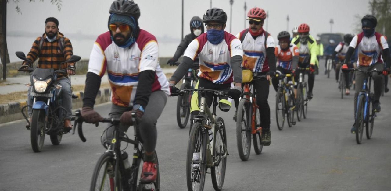 Para cyclist complete cycle ride from Kashmir to kanyakumari