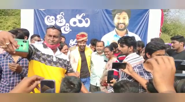 grand-welcome-to-bigg-boss-winner-sohel-at-ramagiri-in-peddapalli-district