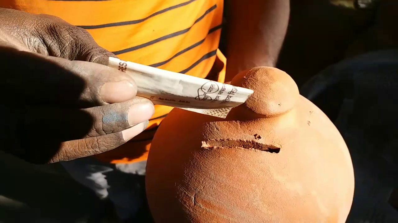 जयपुर के रंग-बिरंगे गुल्लक, Jaipur colorful piggy bank