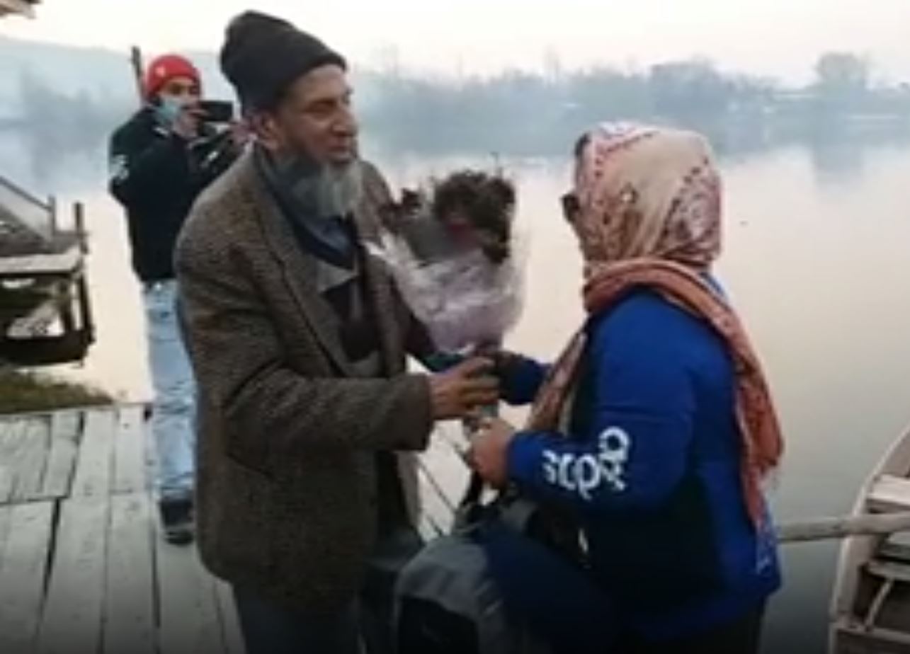 kashmir, srinagar dal lake