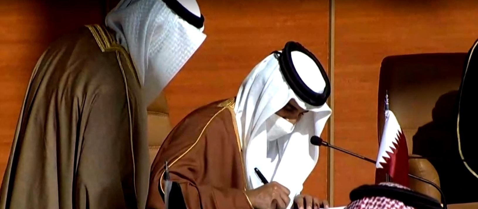 gulf states sign 'solidarity and stability' deal at gcc summit