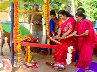 Udupi 'Hosa belaku' ashram have organize the seemantham for the cow