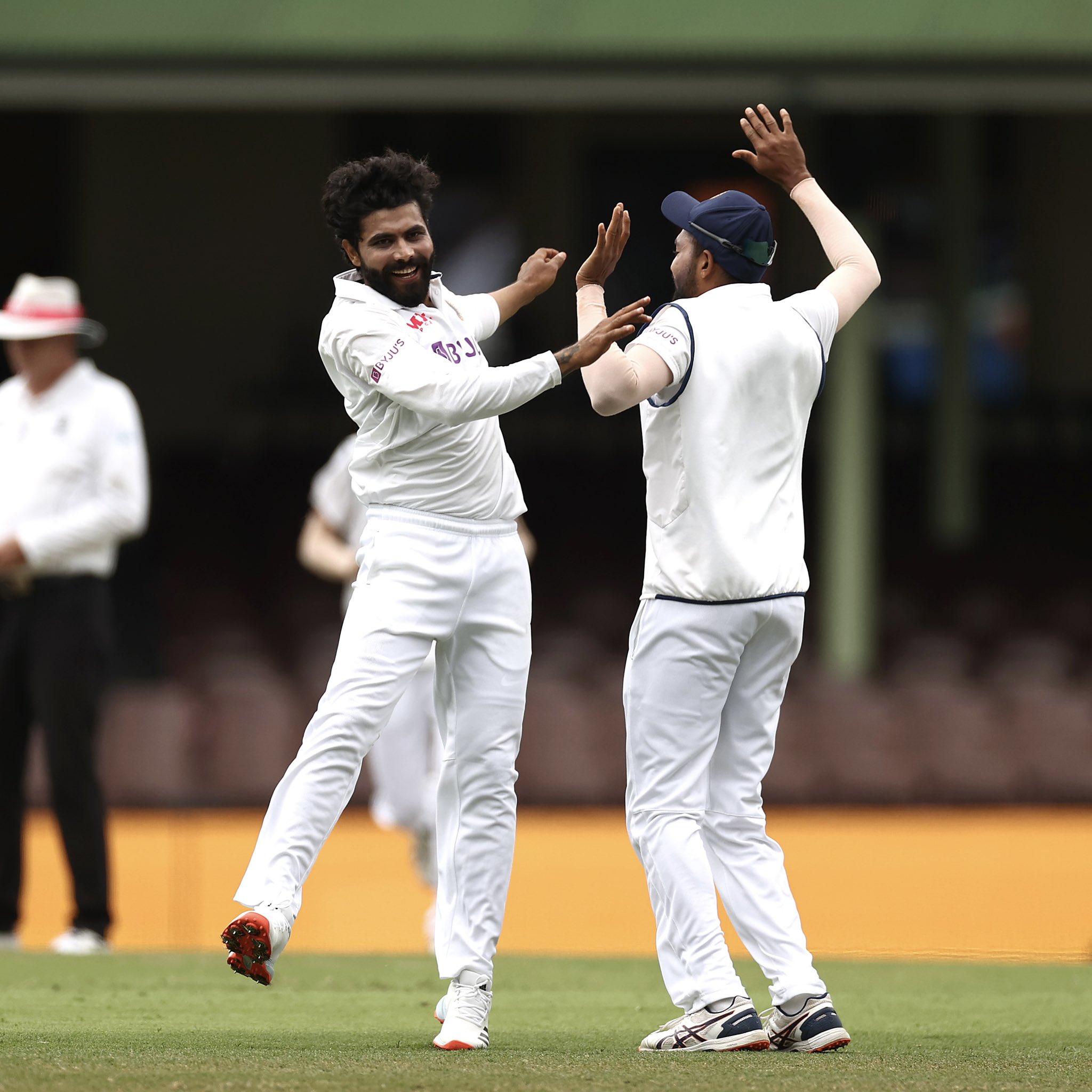 Australia vs India, 3rd Test, Day 2: Stumps - India trail by 242 runs