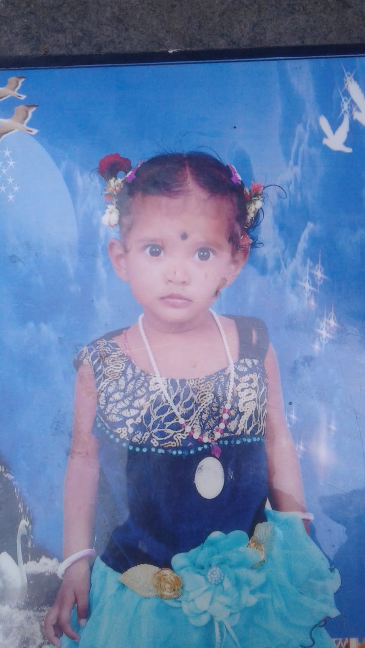 child died by hitting auto at karnool district, kanala