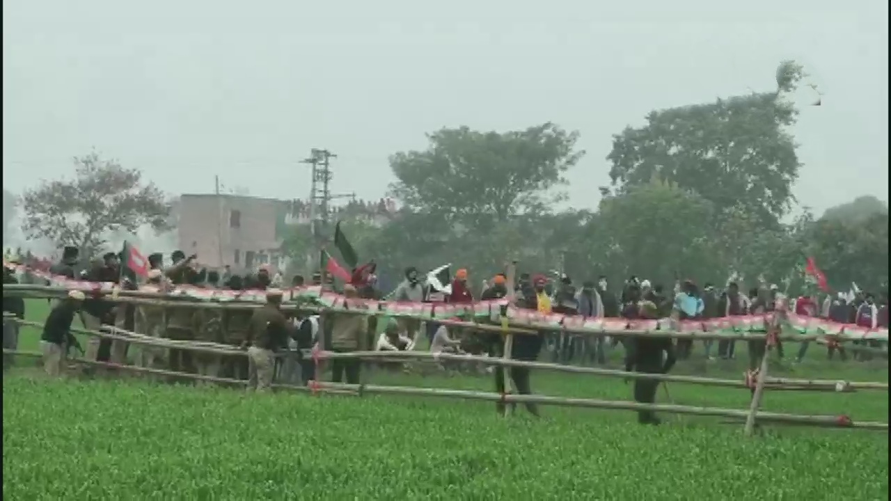 Haryana CM's Kisan Mahapanchayat called off after farmers vandalise venue