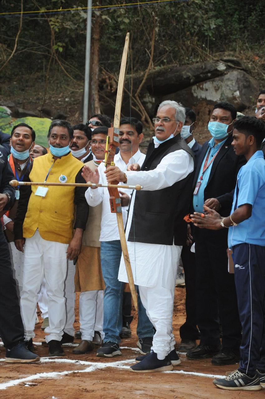 CM Baghel doing archery